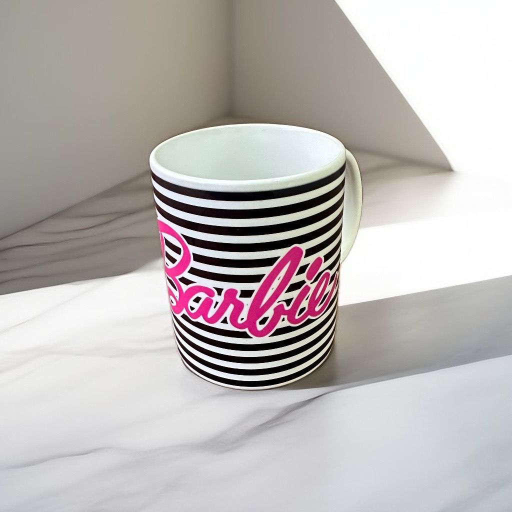 Taza Colección BARBIE en Caja de 11oz